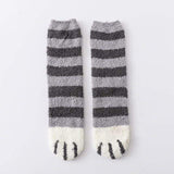 Uptown Vibez 002 / NO BOX Cat Claw Socks